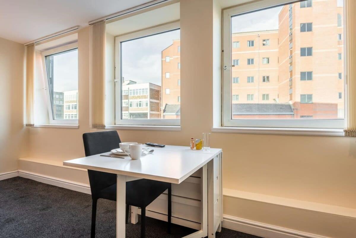 Modern & Bright Budget Studio In Central Doncaster Apartment Luaran gambar